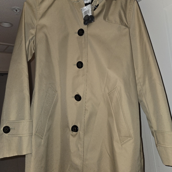 Authentic Women's COACH Trench Coat - Size 6 (khaki Color) - Picture 2 of 4